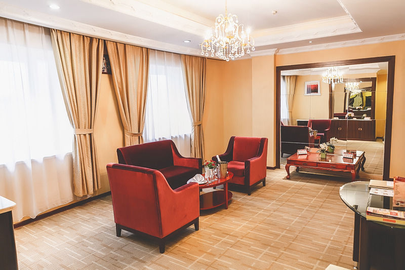 Renion Hills Hotel Almaty Eksteriør bilde