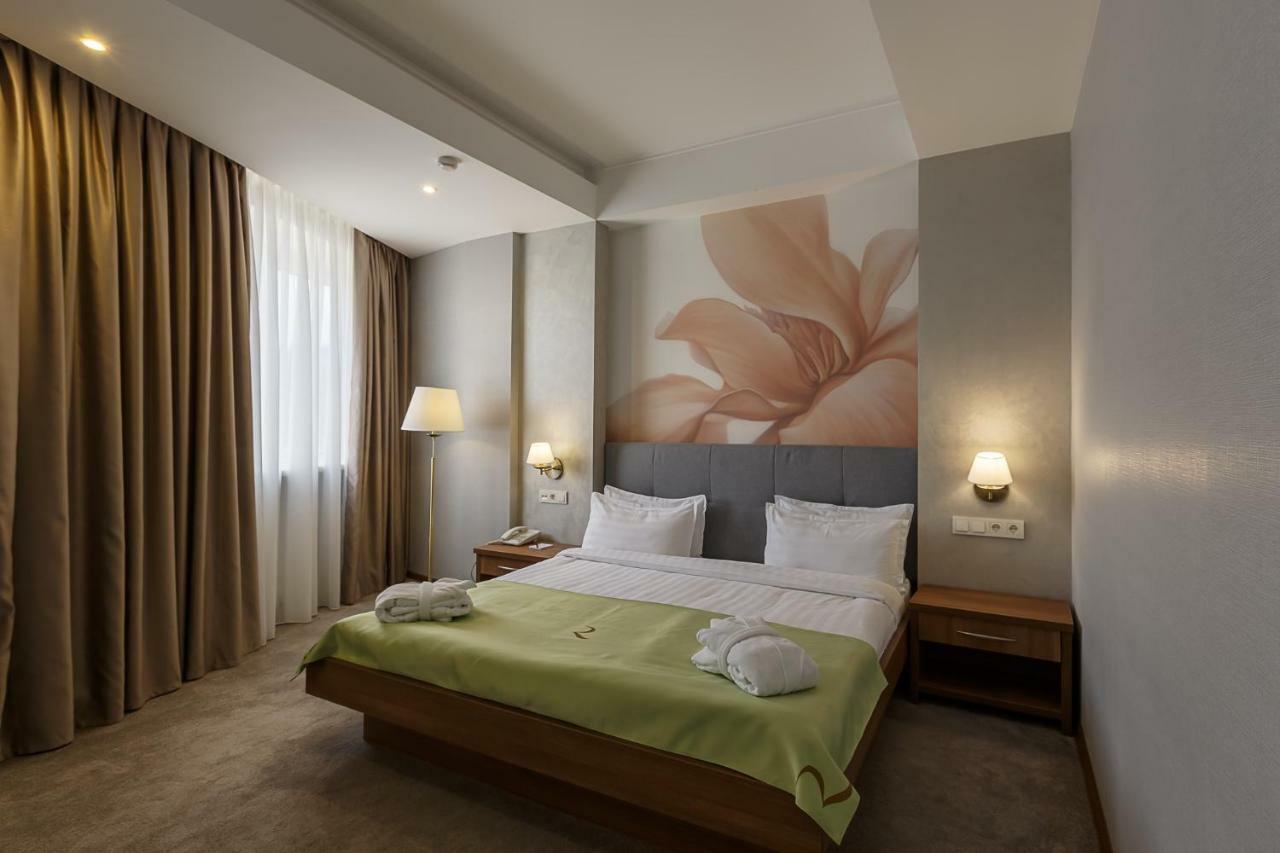 Renion Hills Hotel Almaty Eksteriør bilde